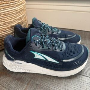 Altra Paradigm 6 size 8